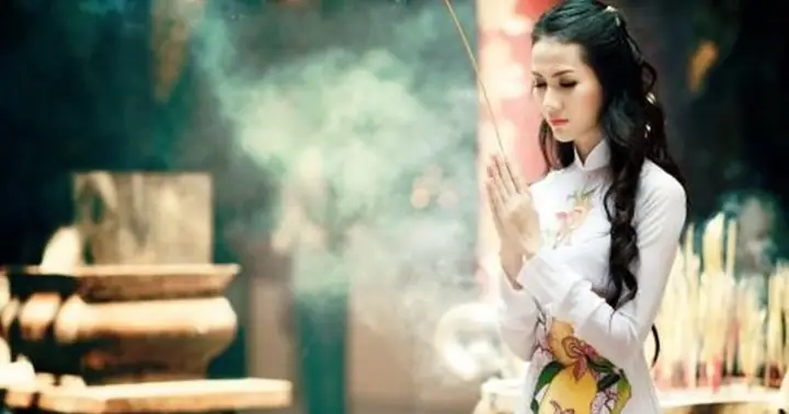 Cẩm Nang Chi Tiết Về Bài Cúng Và Lễ Vật Tại Đền Bà Chúa Kho