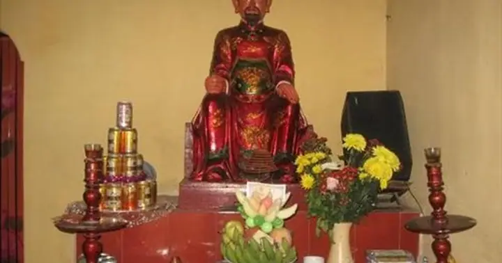 Cẩm Nang Văn Khấn Đức Ông: Nguồn Gốc, Lễ Vật Và Bài Khấn Chuẩn Nhất