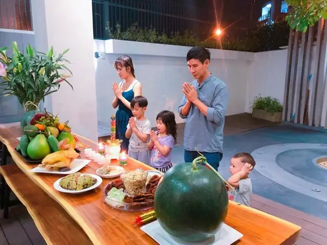 Cẩm Nang Chuẩn Bị Mâm Cúng Và Bài Cúng Giao Thừa Trọn Vẹn Ý Nghĩa