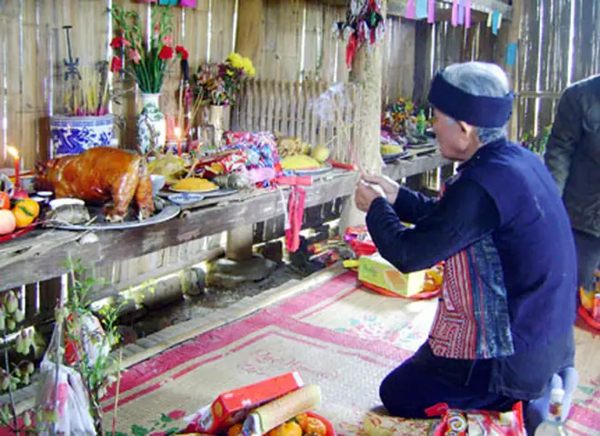 Bài Cúng Mở Cổng Nhà: Văn Khấn Chi Tiết & Nghi Thức Chuẩn Dân Gian