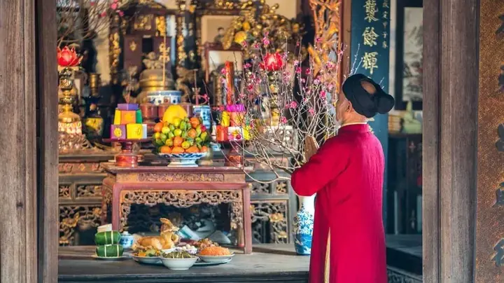 Bài Cúng Ngày 30 Hàng Tháng: Văn Khấn Chi Tiết & Những Điều Cần Biết