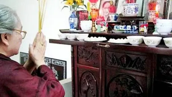 Bài Cúng Ngày Mùng 7 Tết: Nguồn Gốc, Ý Nghĩa Và Văn Khấn Chi Tiết