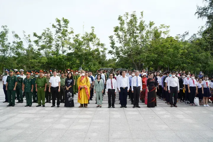 Bài Cúng Ngày Thương Binh Liệt Sỹ: Văn Khấn Chi Tiết & Ý Nghĩa
