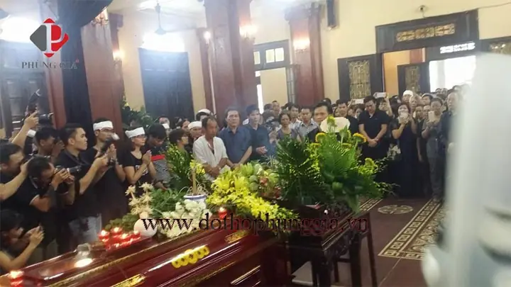 Cẩm Nang Chi Tiết Về Bài Cúng 3 Ngày Người Mất: Ý Nghĩa, Lễ Vật Và Văn Khấn Chuẩn