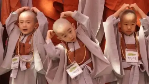 Cẩm Nang Bài Cúng Ông Công Ông Táo Chuẩn Nhất Cho Mọi Gia Đình