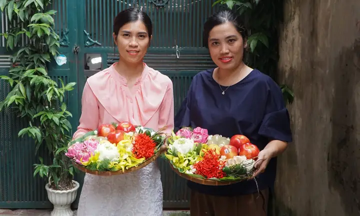 Người Hà Nội Mua Mẹt Hoa Cúng Rằm Tháng 7 - Báo Vnexpress Đời ...