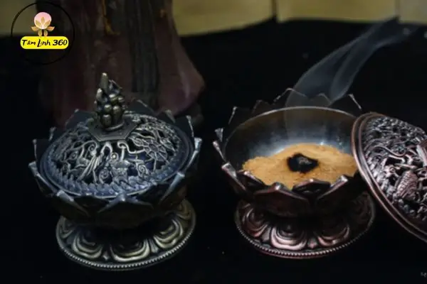 Cẩm Nang Tẩy Uế Nhà Cửa Chuẩn Tâm Linh: Cách Xông Nhà, Bài Cúng Và Những Lưu Ý Quan Trọng