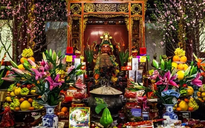 Lễ Cúng Thần Linh Thổ Địa: Cẩm Nang Toàn Tập Về Ý Nghĩa, Lễ Vật Và Bài Văn Khấn Chuẩn Nhất