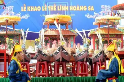 Lễ Khao Lề Thế Lính Hoàng Sa