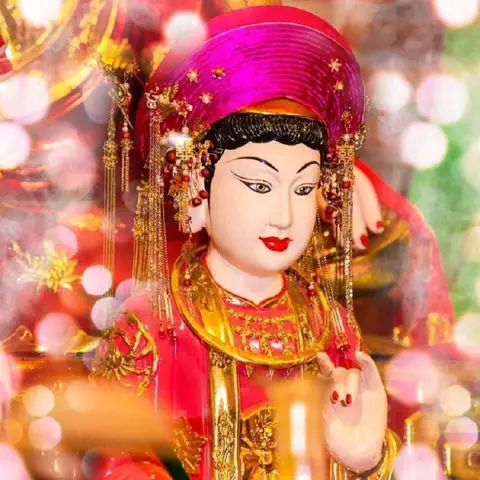 Văn Khấn Cô Chín Cách Xin Tài Lộc May Mắn Chuẩn Nhất 2024