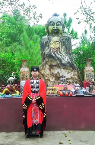 Trả Nợ Tứ Phủ- Nguồn Gốc Và Ý Nghĩa