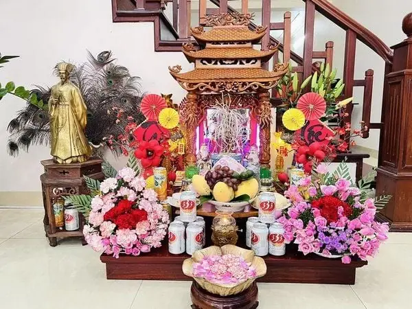 Việc Cúng Bàn Thờ Thần Tài Hàng Ngày Có Ý Nghĩa Như Thế Nào?