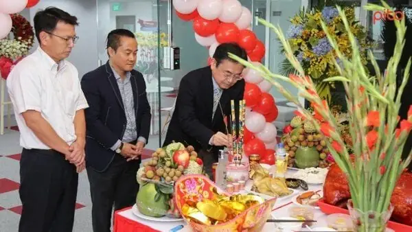 Gợi Ý Bài Khấn Thần Tài, Thổ Địa Cúng Khai Trương