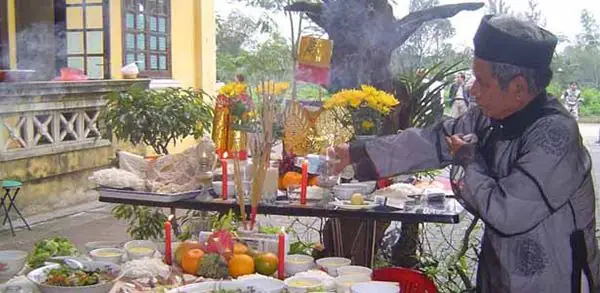 Mẫu Văn Khấn Bồi Hoàn Long Mạch Giúp Ổn Định Âm Trạch