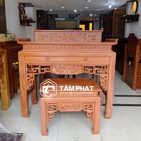 Tầm Quan Trọng Của Bàn Cúng Cơm Phòng Thờ