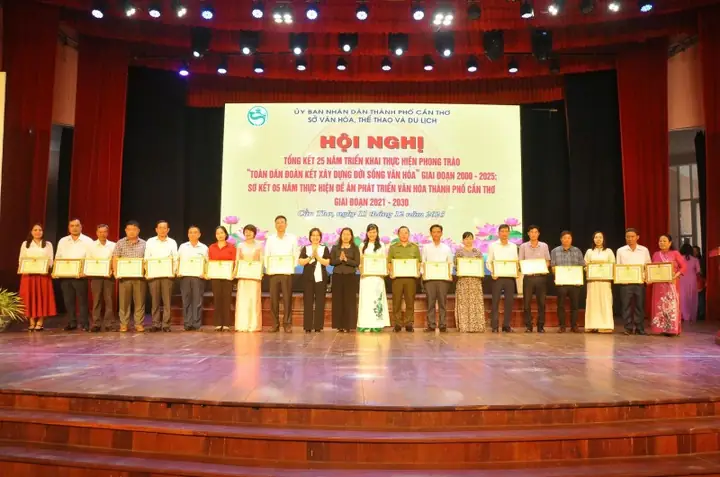 Bánh Cúng Và Bánh Cấp: Khám Phá Vẻ Đẹp Văn Hóa Ẩm Thực Đặc Sắc Của Người Chăm