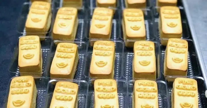 Sát Ngày Vía Thần Tài, Dân Buôn Chốt Bán 4.000 Thỏi Vàng 9999