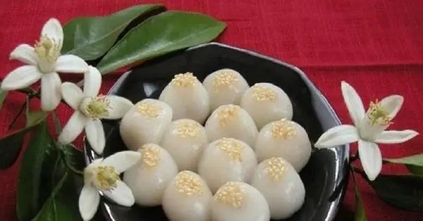 Có Nên Cúng Bánh Trôi, Bánh Chay Ngũ Sắc Vào Tết Hàn Thực 3-3?