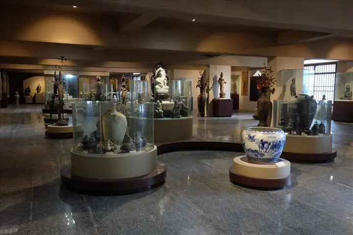 Bên Trong Bảo Tàng Văn Hóa Phật Giáo Đầu Tiên Ở Việt Nam