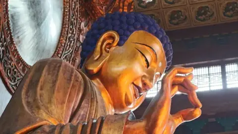 Nghệ Thuật Dâng Lên Bát Cơm Cúng Phật: Ý Nghĩa Và Bài Học Sâu Sắc Từ Câu Chuyện Cổ