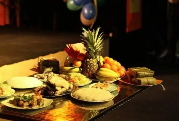 Cẩm Nang Bài Bản Cách Bày Mâm Cúng Ngày Tết Cho Gia Đình Việt