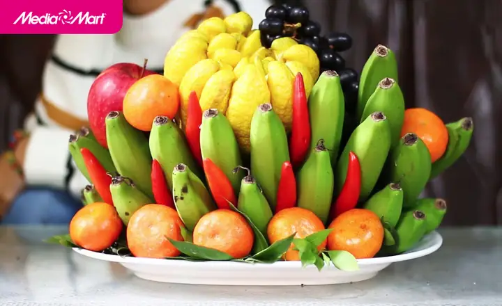 Bày Mâm Ngũ Quả Trước Hay Sau Cúng Tất Niên? Cẩm Nang Chuẩn Phong Tục Tết Việt