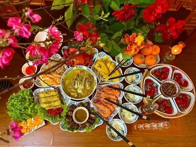 Cần Chuẩn Bị Gì Cho Mâm Cỗ Cúng Giao Thừa Tết Ất Tỵ 2025?