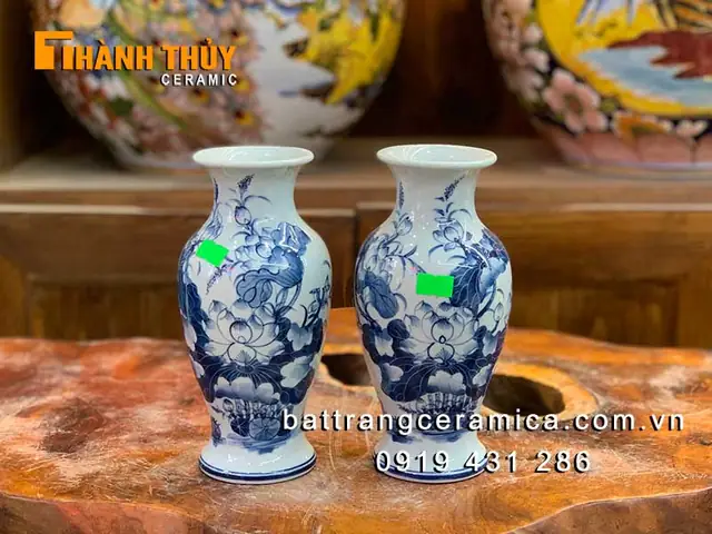 Top 7 Mẫu Bình Hoa Cúng Đẹp: Tâm Linh, Phong Thủy & Nghệ Thuật Cắm Hoa