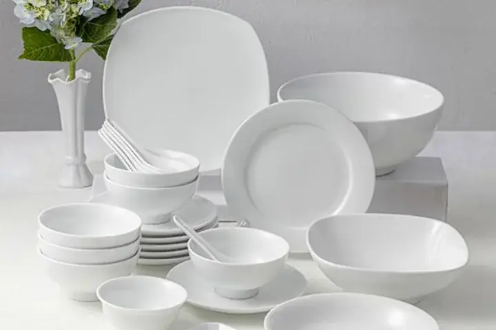 Top 5 Mẫu Bộ Bát Đĩa Thờ Cúng Đẹp, Chất Lượng Cho Không Gian Tâm Linh