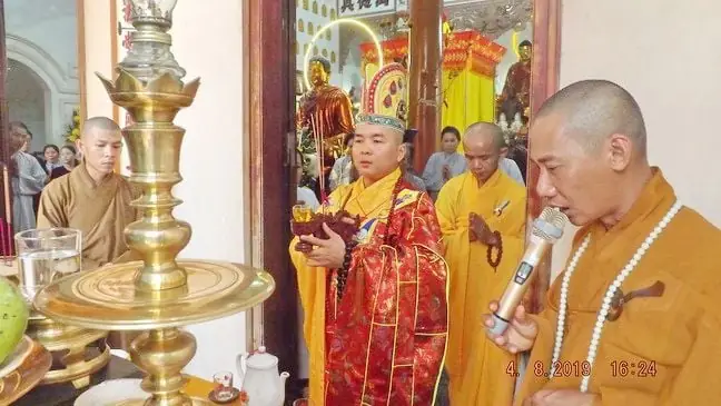 Lễ Chẩn Tế Là Gì? Sư Thầy Mặc Gì Trong Lễ Chẩn Tế