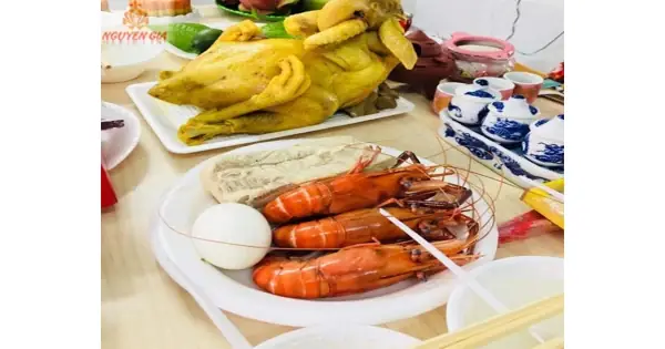 Bộ Tam Sên Cúng Xong Có Ăn Được Không? Giải Đáp Chi Tiết Và Các Lưu Ý Quan Trọng