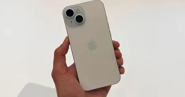 Iphone 16 Sắp Mở Bán, Tôi Ra Hàng Mua Luôn Iphone 15: Ai Cũng ...
