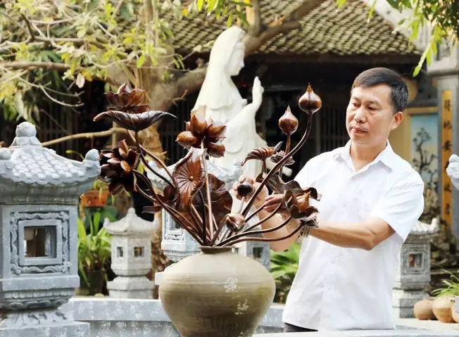 Nhân Lên Niềm Đam Mê Với Nghề Mộc Truyền Thống - Hội Nông ...