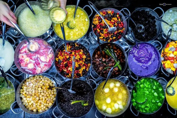 Chè Cung Đình Huế: Hương Vị Thanh Tao Từng Món Chè Dâng Vua ...