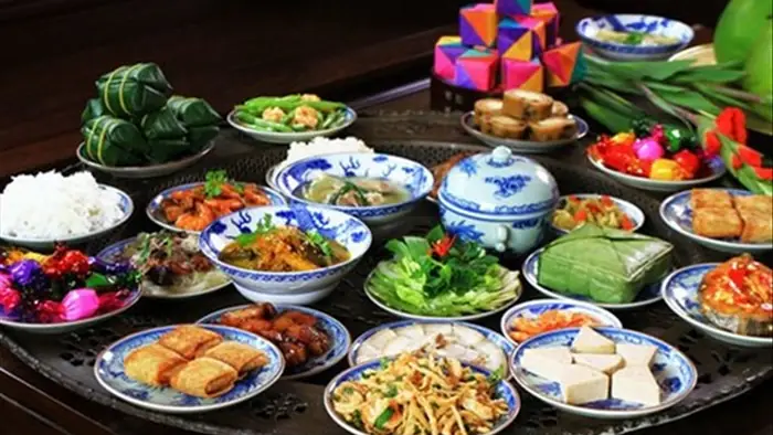 Cẩm Nang Chuẩn Bị Mâm Cúng Rằm Tháng 7: Từ Truyền Thống Đến Hiện Đại