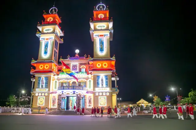 Lễ Kỷ Niệm 99 Năm Ngày Hoằng Khai Đại Đạo Tam Kỳ Phổ ...