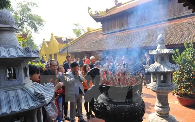 Cẩm Nang Trang Trí Mâm Ngũ Quả Cúng Rằm Tháng Giêng Đón Tài Lộc Và Những Kiêng Kỵ Cần Nhớ