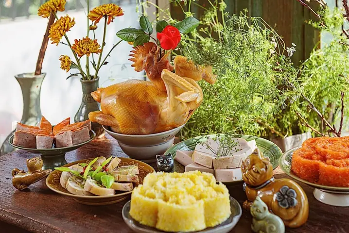 Hóa Ra Đây Là Lý Do Gà Luộc Trong Mâm Cúng Tất Niên Phải Buộc Cánh ...