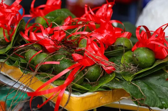 Hướng Dẫn Chi Tiết Cách Cắt Cau Cúng Đúng Nghi Lễ, Tốt Phong Thủy