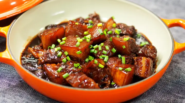 Cách Thắng Đường Kho Thịt Màu Siêu Đẹp-mà Không Bị Đắng-làm Là ...
