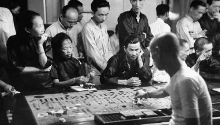 Tìm Hiểu Về Nhị Ca Phong: Nguồn Gốc, Ý Nghĩa Và Cách Thờ Cúng Đúng