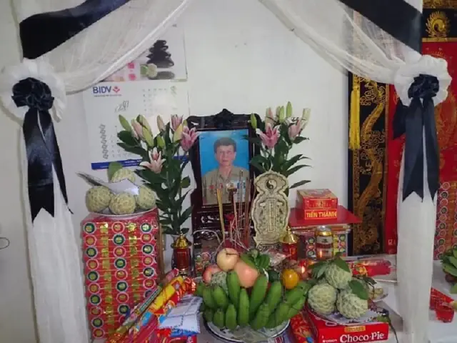 Lập Bàn Thờ Vong Người Mới Mất Và Chuyển Bàn Thờ Sau 49 Ngày