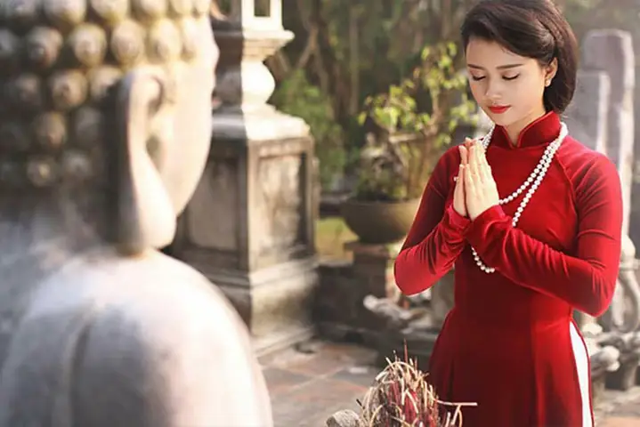 Cách Cúng Vái Khi Đi Chùa: Những Nguyên Tắc Và Nghi Lễ Chuẩn Nhất