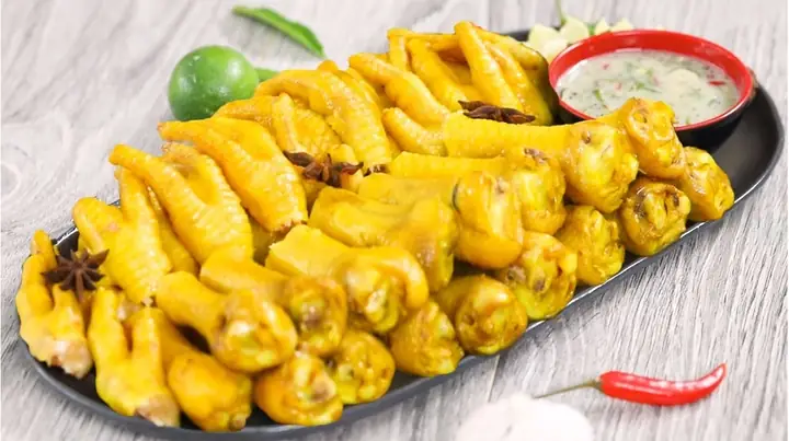 Cách Luộc Chân Gà Cúng Vàng Ươm, Giữ Được Móng Khít, Mang Ý Nghĩa May Mắn
