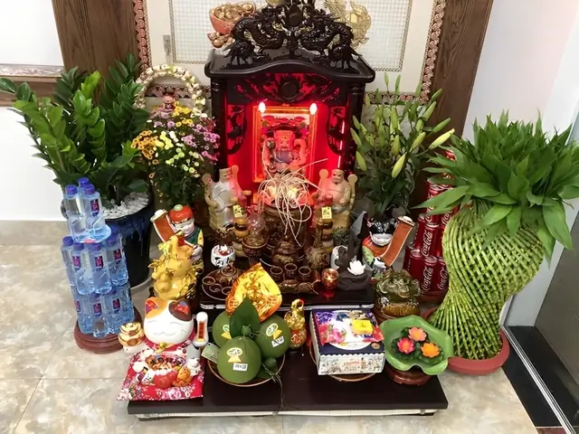 Cắm Hoa Cúng Thần Tài Bao Nhiêu Bông? Ý Nghĩa Và Bí Quyết Chuẩn Phong Thủy