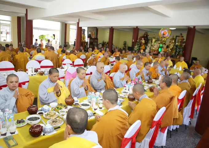 Lời Tác Bạch Cảm Tạ: Lễ Kỳ Siêu Chung Thất - Trai Đàn Trai Tăng ...