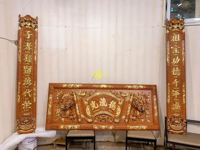 Cẩm Nang Ý Nghĩa Và Bộ Sưu Tập Câu Đối Thờ Cúng Tổ Tiên Chuẩn Tâm Linh