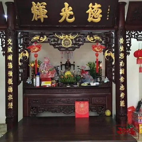 Cẩm Nang Ý Nghĩa Và Bộ Sưu Tập Câu Đối Thờ Cúng Tổ Tiên Chuẩn Tâm Linh