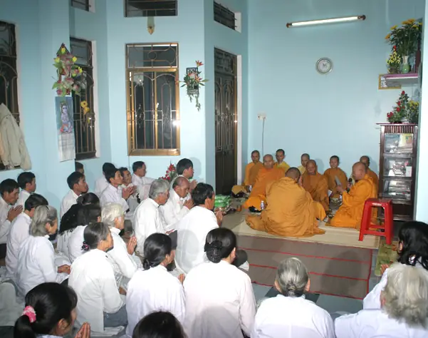 Cầu Xin Cho Lễ Cúng Dường Này: Ý Nghĩa, Văn Khấn Và Cách Chu Bị