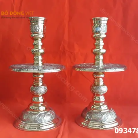 Top 5 Chân Đèn Thờ Cúng Bằng Đồng Cao Cấp: Lựa Chọn Hoàn Hảo Cho Bàn Thờ Gia Tiên